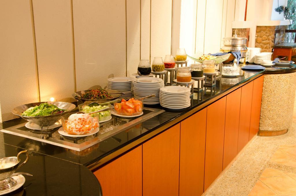 Mutiara Taman Negara Hotel Kuala Tahan Ngoại thất bức ảnh